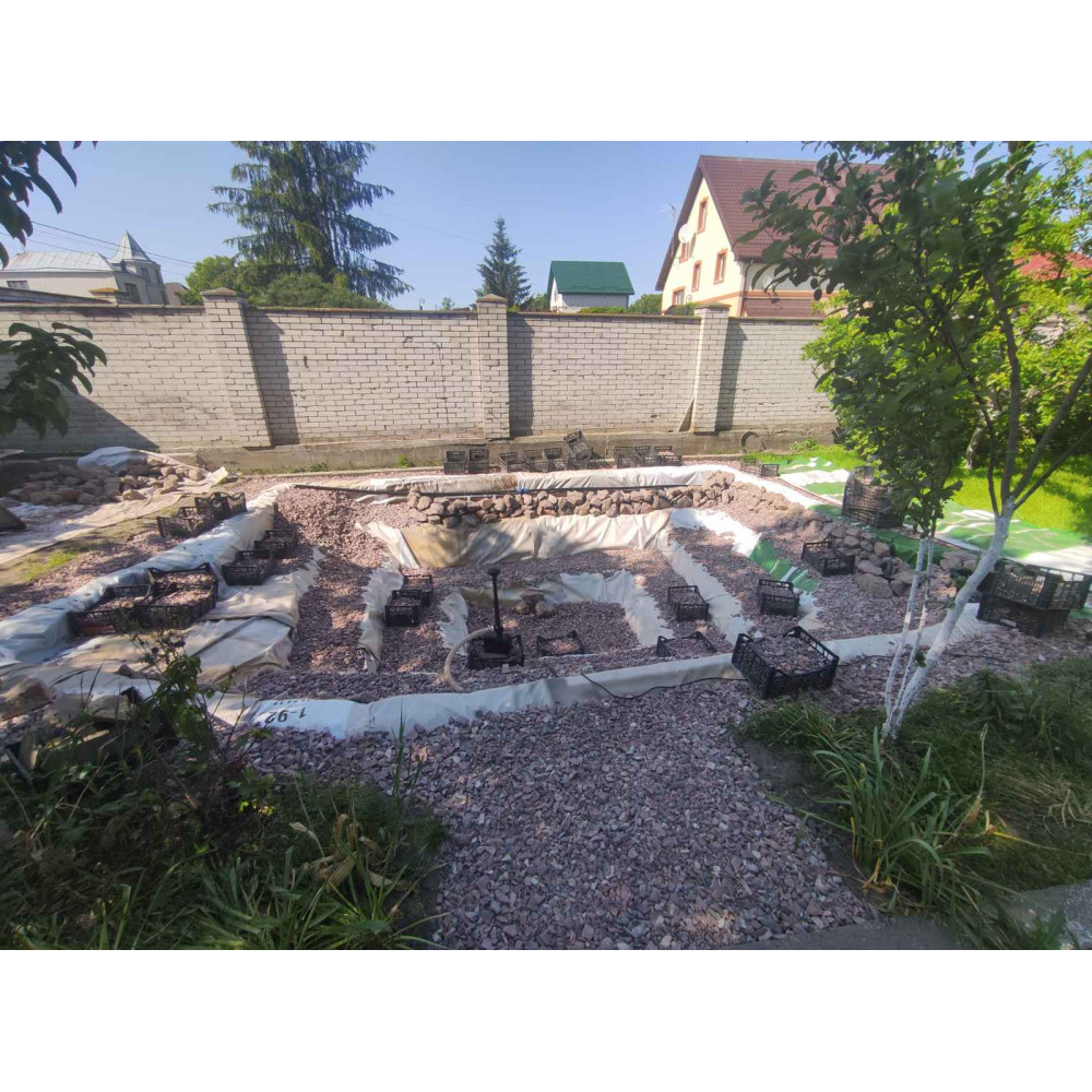 Геотекстиль голкопробивний, щільністю 250 гр./м2 для захисту фундаменту, зміцнення схилів, влаштування штучних водойм Геотекстиль голкопробивний, щільністю 250 гр./м2 для захисту фундаменту, зміцнення схилів, влаштування штучних водойм