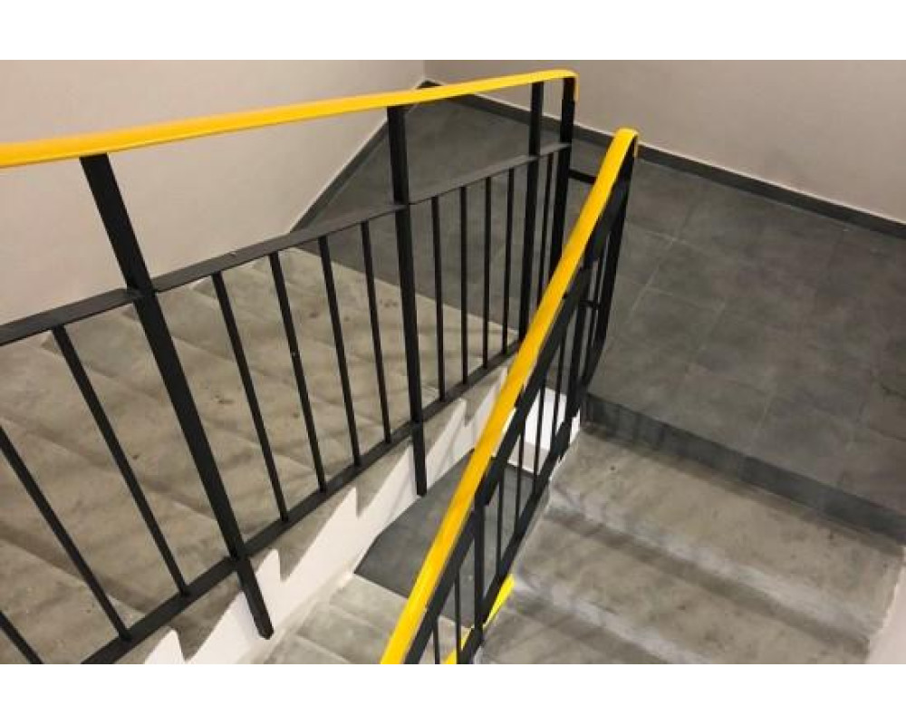 Поручень ПВХ 40мм желтого цвета для новостройки в г.Киев