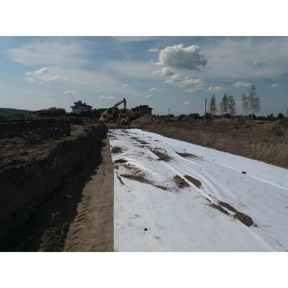 Геотекстиль голкопробивний, щільністю 250 гр./м2 для захисту фундаменту, зміцнення схилів, влаштування штучних водойм Геотекстиль голкопробивний, щільністю 250 гр./м2 для захисту фундаменту, зміцнення схилів, влаштування штучних водойм
