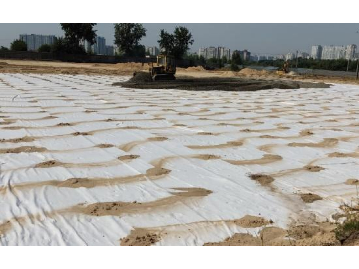 Будівництво спортивного майданчика у м. Києві