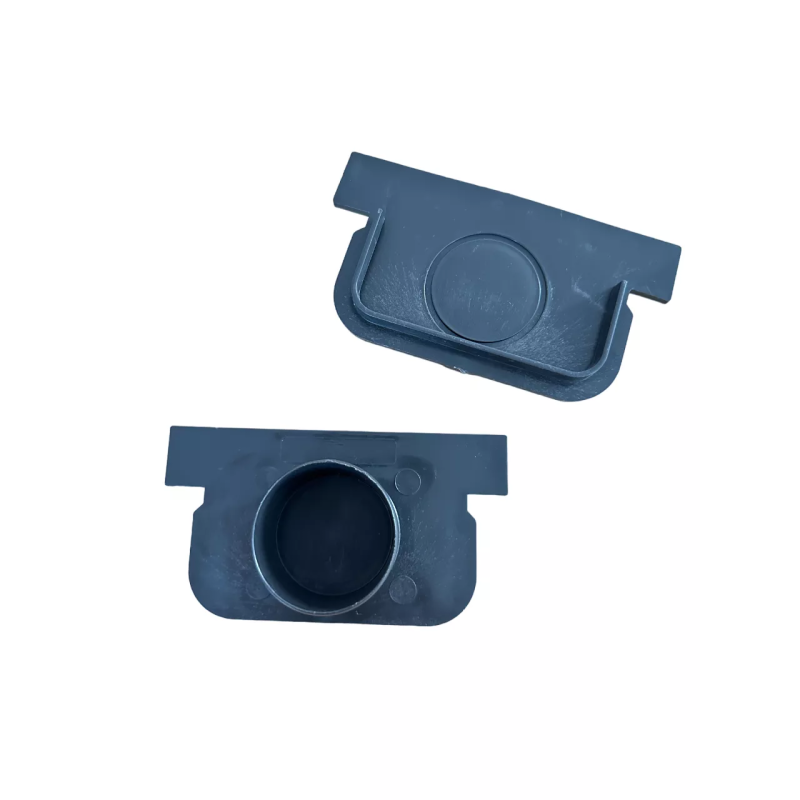 7228 S Заглушка для лотка пластиковая 125х75мм черная