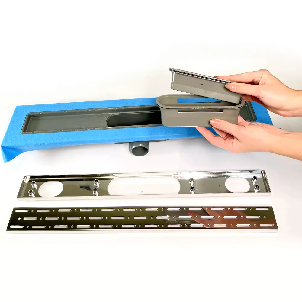 Канализационный трап с пластиковым корпусом, решетка "Дождь" 60 см, Душевой канал с горизонтальным фланцем Канализационный трап с пластиковым корпусом, решетка "Дождь" 60 см, Душевой канал с горизонтальным фланцем