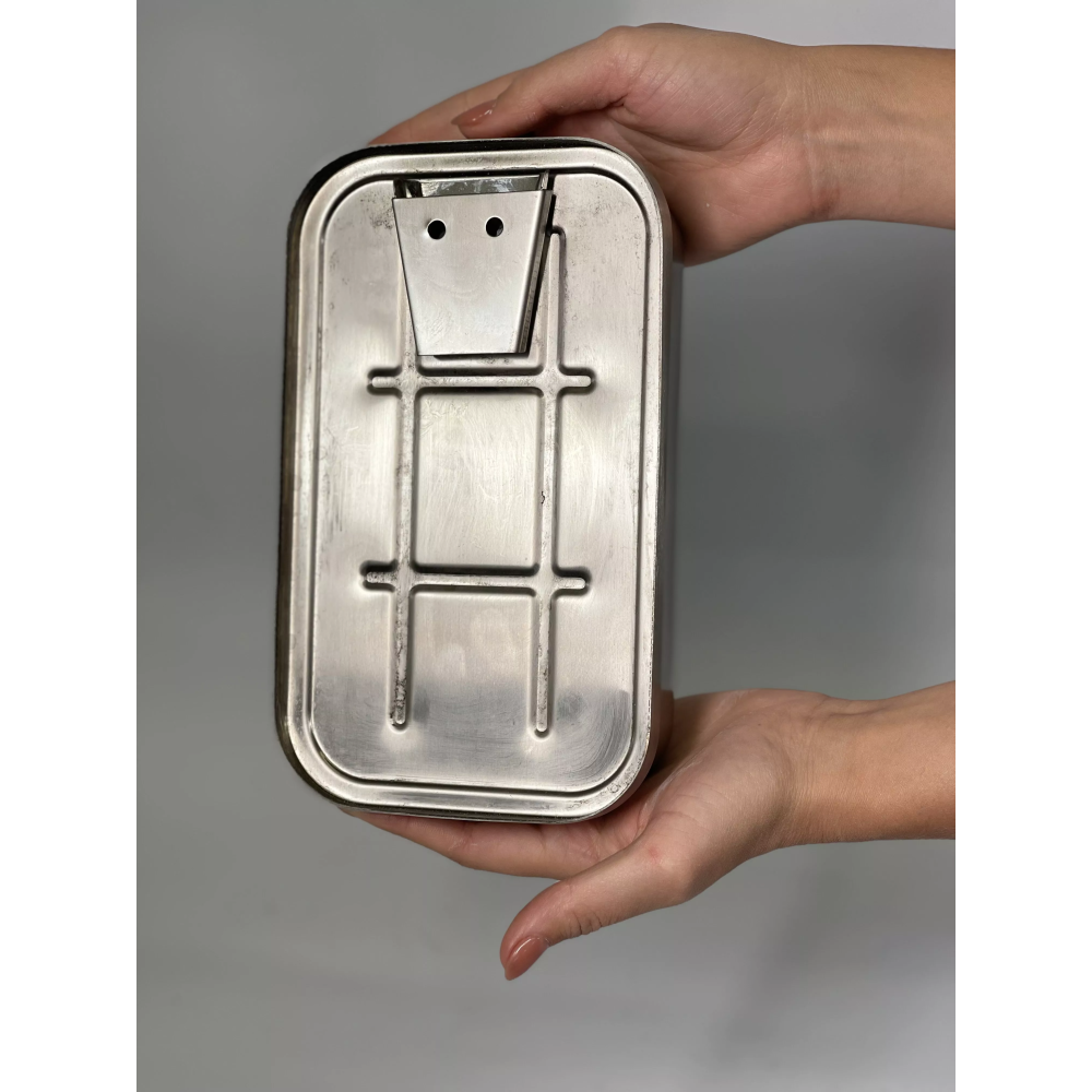 Диспенсер дозатор для жидкого мыла настенный из нержавеющей стали бытовой удобный 1литр. Диспенсер дозатор для жидкого мыла настенный из нержавеющей стали бытовой удобный 1литр.