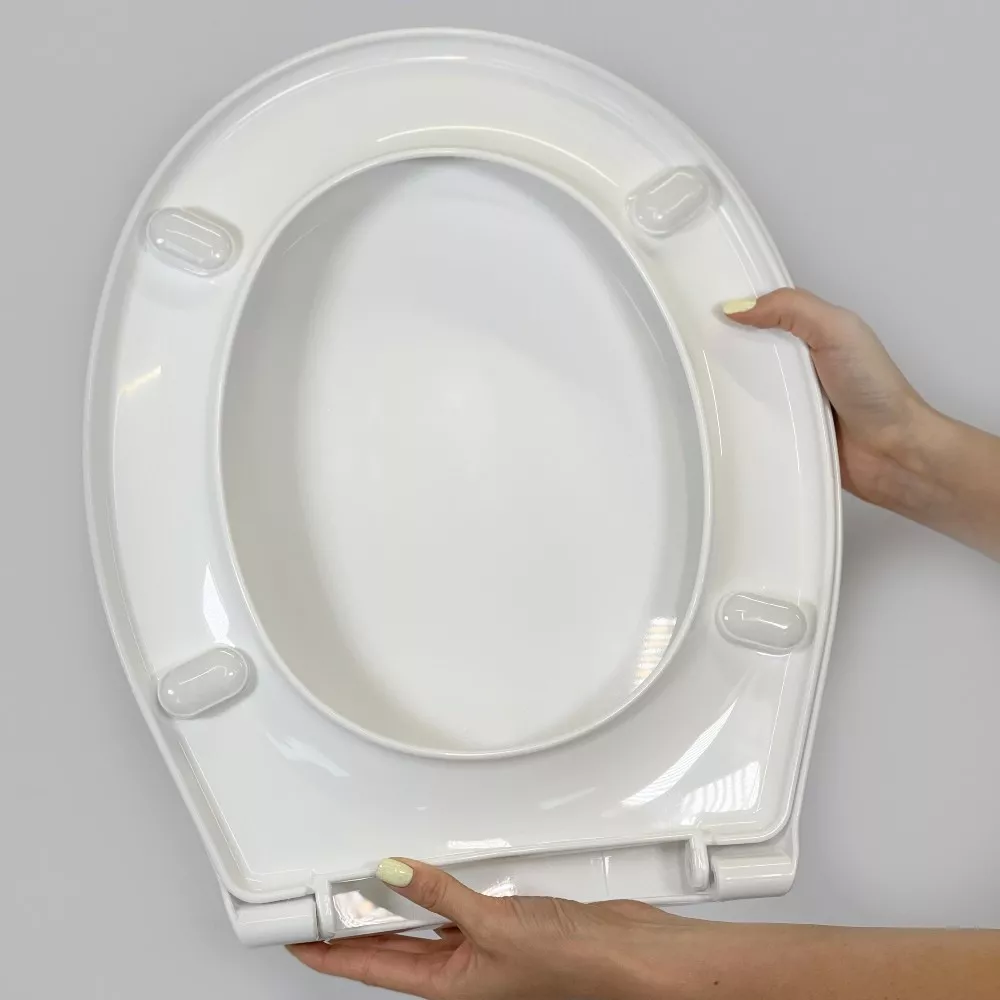 Кришка для унітазу з термопласту Comfort 0301 Кришка для унітазу з термопласту Comfort 0301