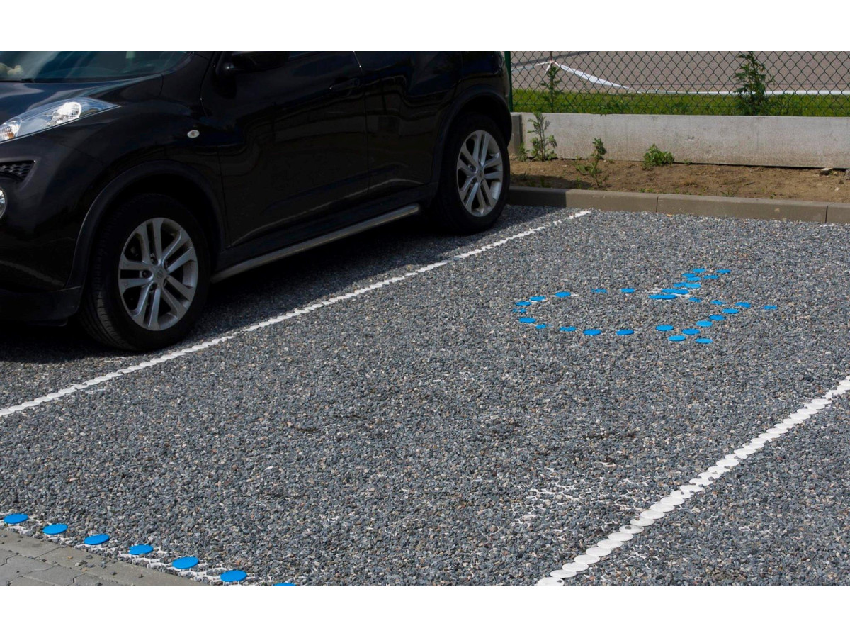 Монтаж газонної решітки для паркінгу (екопаркінгу)