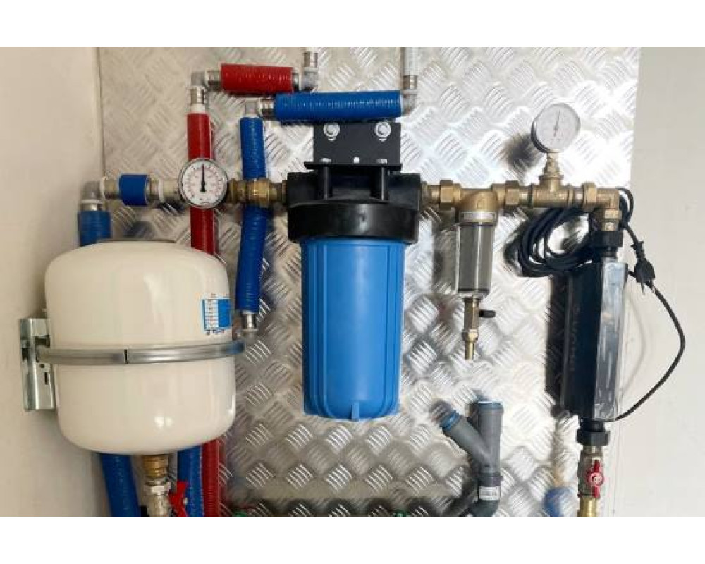 Сучасна система водопостачання із використанням прес-фітингів Uponor Uni Pipe PLUS