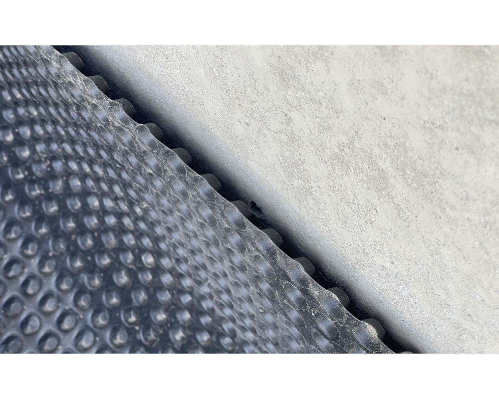 Монтаж шиповидной мембраны