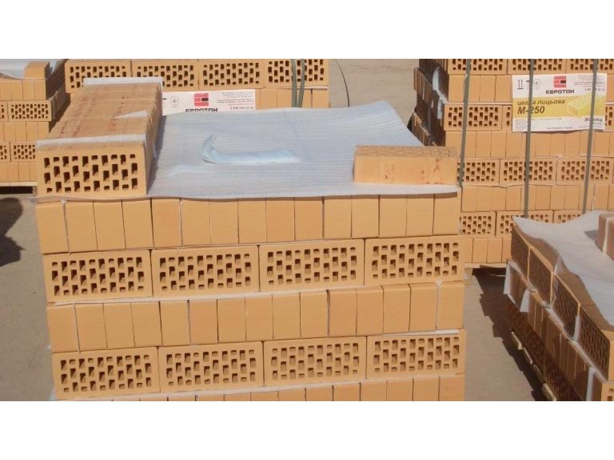 Спінений поліетилен для прокладки керамічної цегли