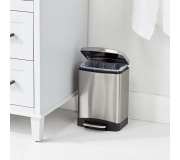 Мусорные ведра и контейнеры