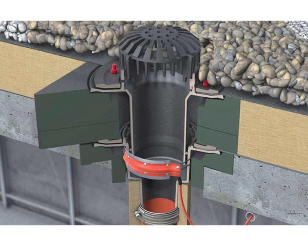 Монтаж кровельных воронок