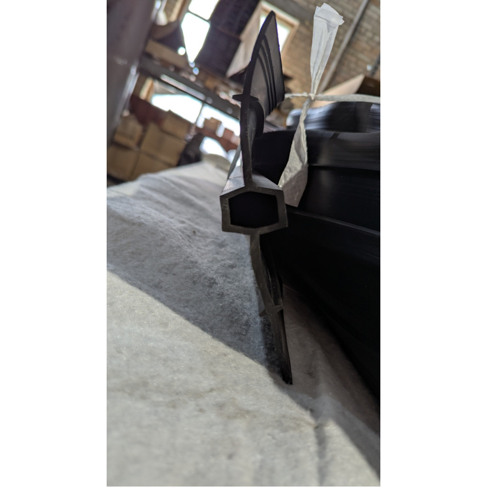 Гідроізоляційна шпонка внутрішня ВД 200 із EPDM для деформаційних швів, рулон 20м.п. Гідроізоляційна шпонка внутрішня ВД 200 із EPDM для деформаційних швів, рулон 20м.п.