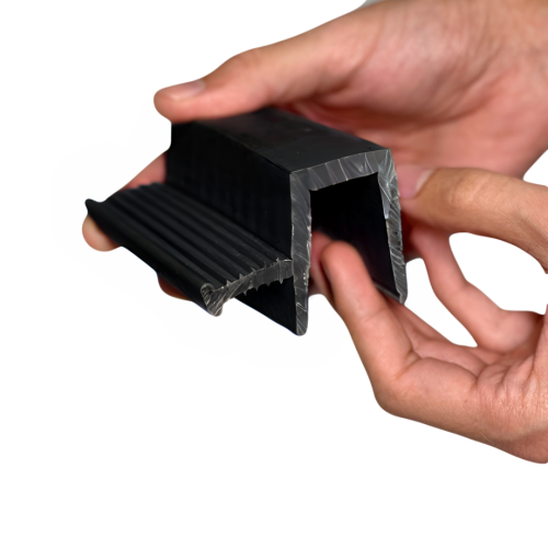 Гідроізоляційна шпонка ремонтна ПО-1 для рухомих швів, рулон 20 м.п. Гідроізоляційна шпонка ремонтна ПО-1 для рухомих швів, рулон 20 м.п.