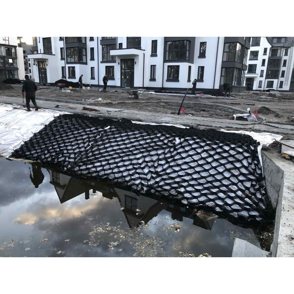 Георешетка объемная УГС-20, перфорированная, высота -15см, чар.16х16см Георешетка объемная УГС-20, перфорированная, высота -15см, чар.16х16см