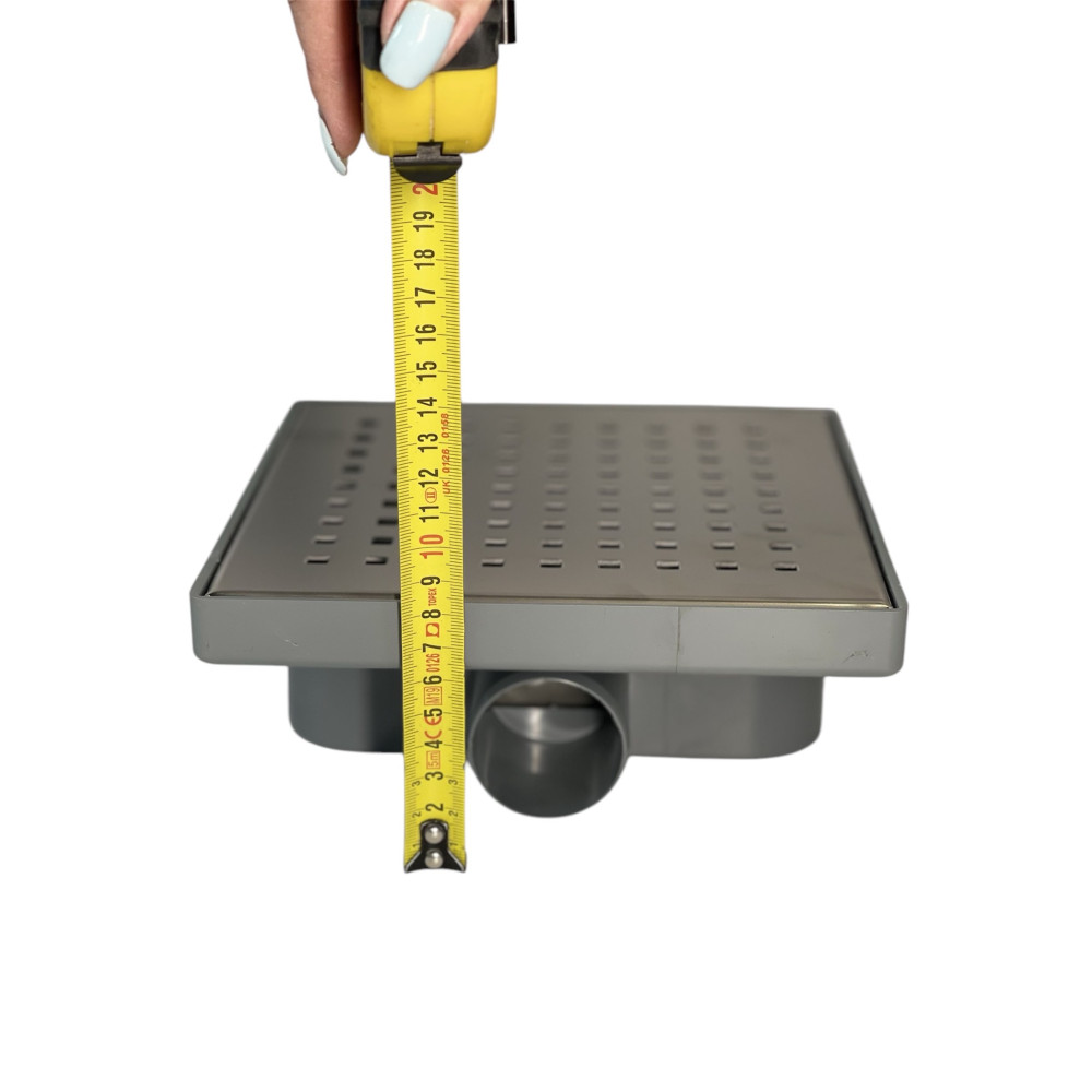 Трап с решеткой "квадрат" с нержавеющей решеткой горизонтальный выход D50, 20х20 см Трап с решеткой "квадрат" с нержавеющей решеткой горизонтальный выход D50, 20х20 см