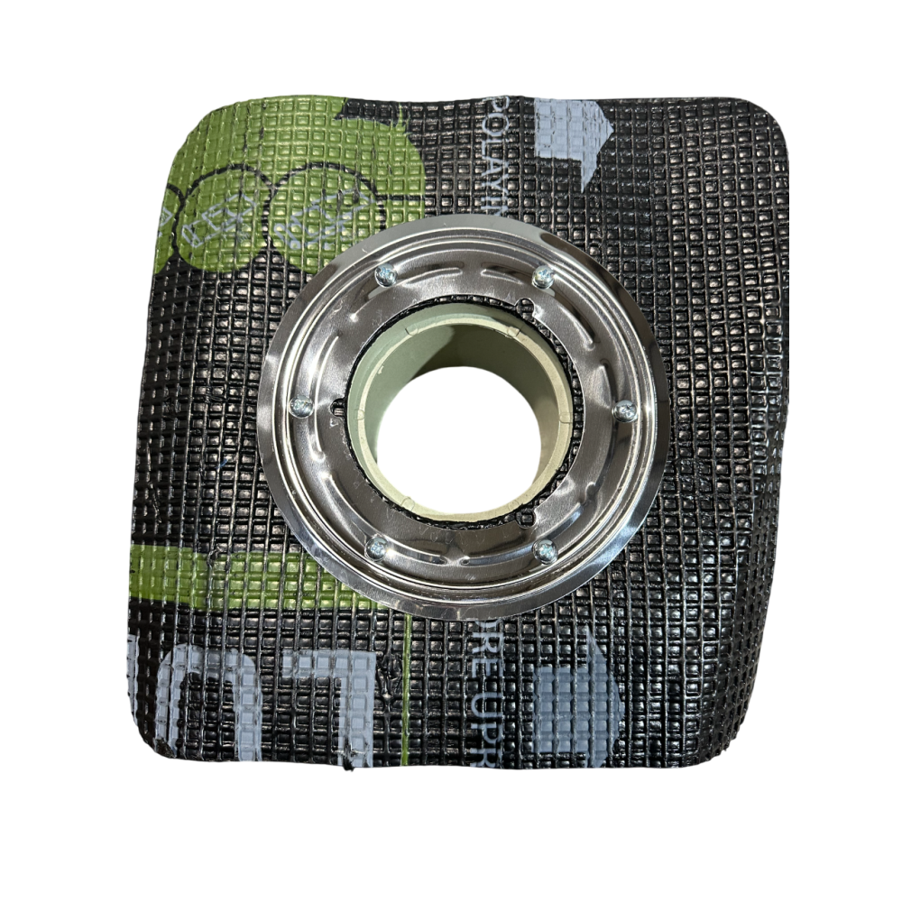 Двухкорпусный трап вертикальный выход D50, 15*15 см с прижимным фланцем и битумной мембраной Двухкорпусный трап вертикальный выход D50, 15*15 см с прижимным фланцем и битумной мембраной