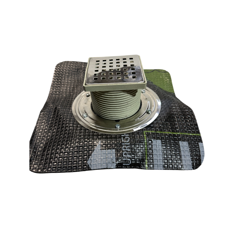 Двухкорпусный трап 15*15см с битумной мембраной, горизонтальный выход D50 Двухкорпусный трап 15*15см с битумной мембраной, горизонтальный выход D50