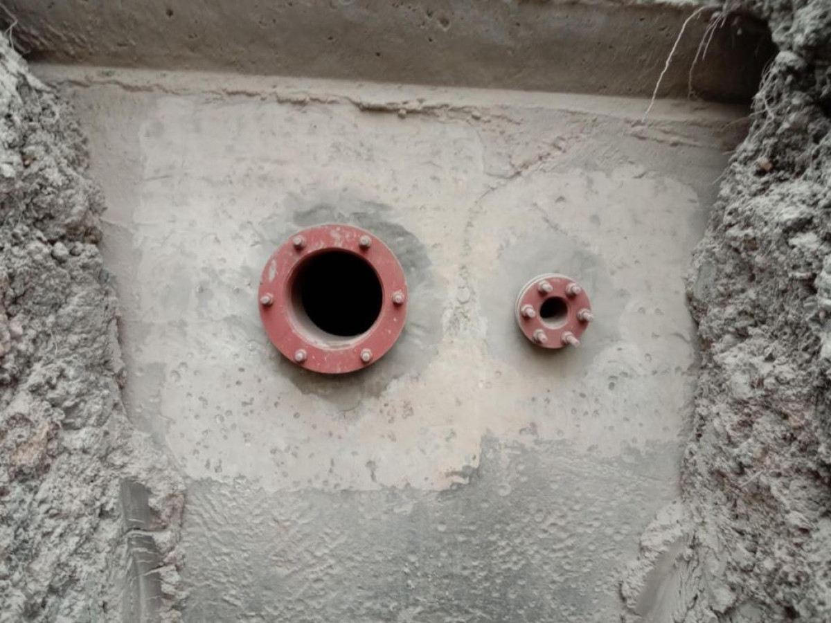 Герметизація вводів комунікацій та труб бентонітовим шнуром