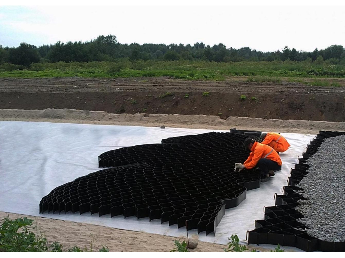 Геотекстиль для зміцнення схилів
