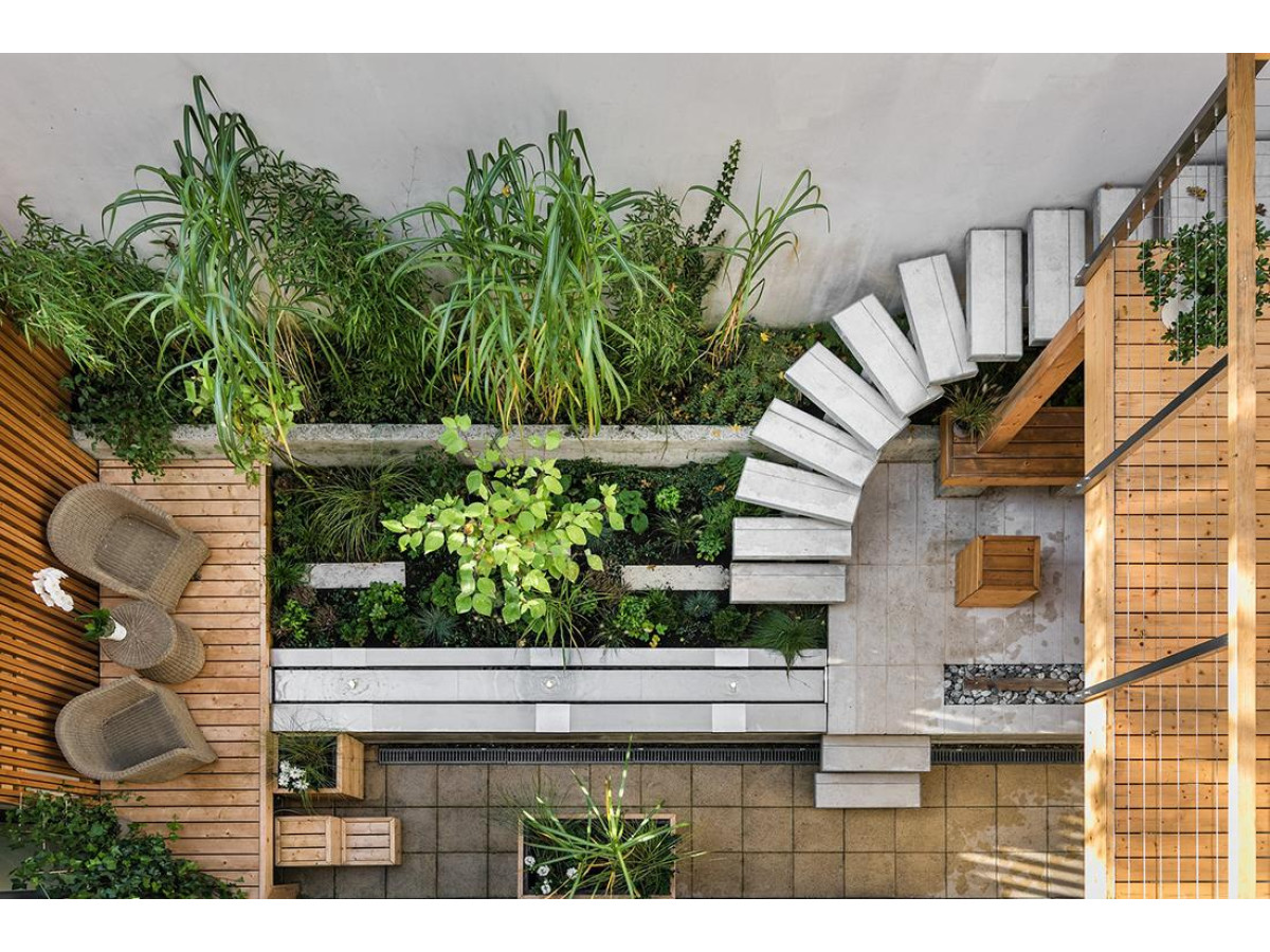 Облаштування збору води на балконах та терасах