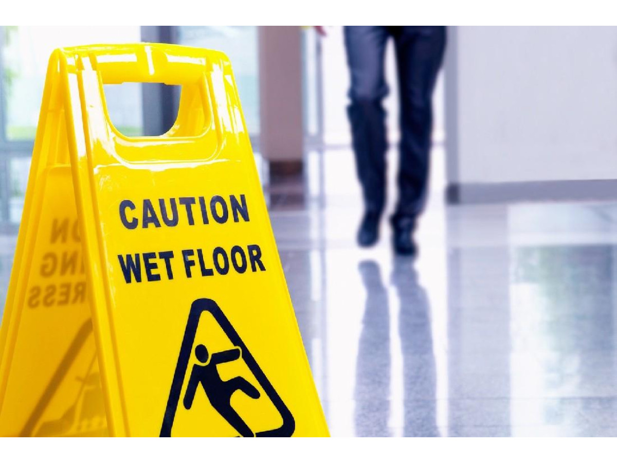 Інформаційні таблички та покажчики