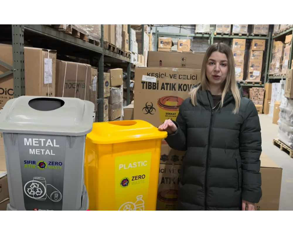 Контейнеры для сортировки мусора