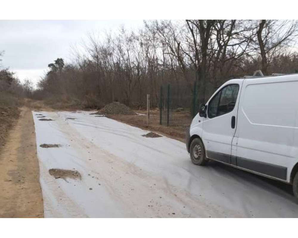 Геотекстиль для укрепления грунтовой дороги в г. Боярка, Киевская обл.