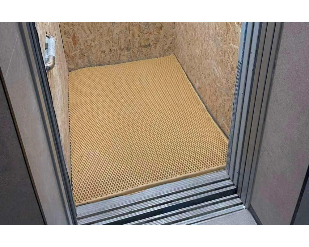 Використання ЕВА листа як покриття на підлогу